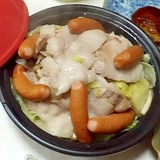 タジン鍋で、豚バラ肉・レタス蒸し